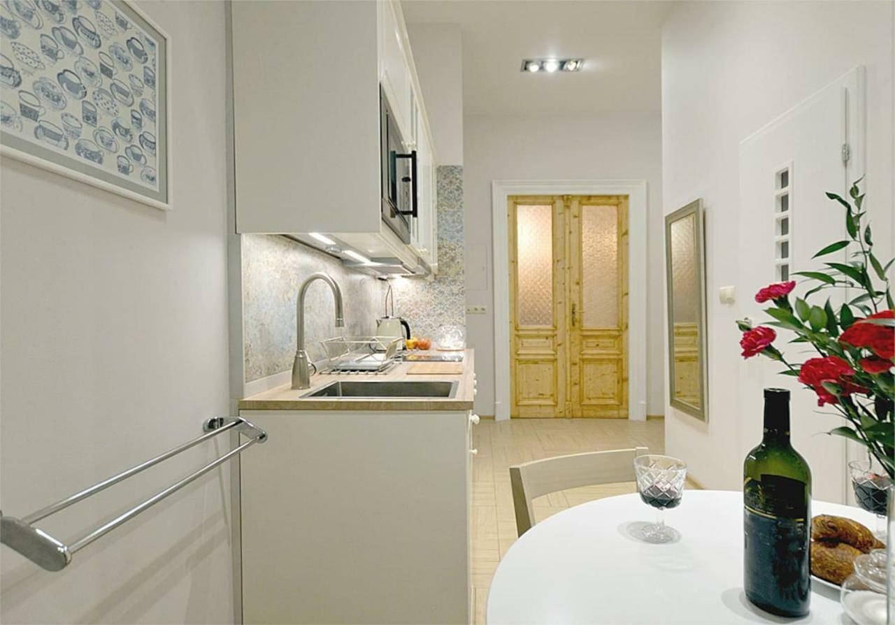 Art Apartments W Centrum Krakowa Kültér fotó